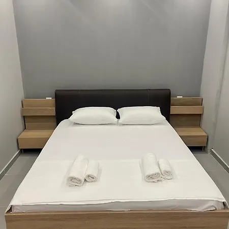 Square Family Apartment Nea Kallikrateia